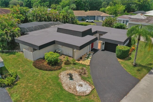 Building Photo - 5708 Mulberry Dr
