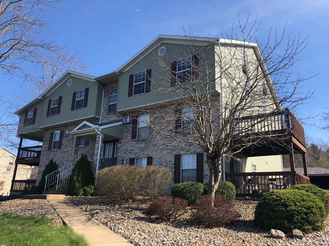 Foto principal - 6431 St Andrews Dr
