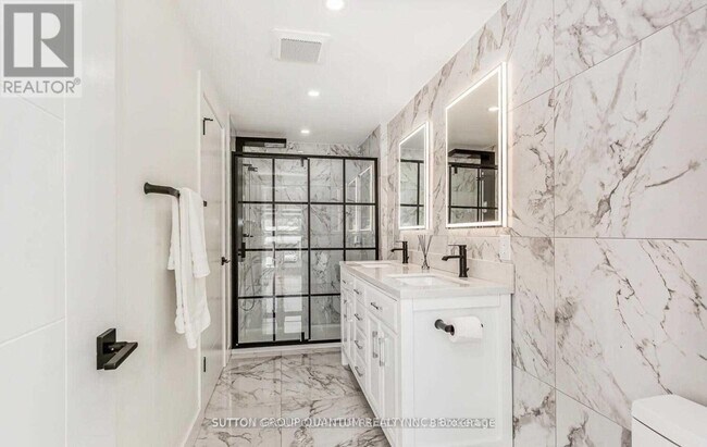 Photo du bâtiment - 1222 Montclair Dr