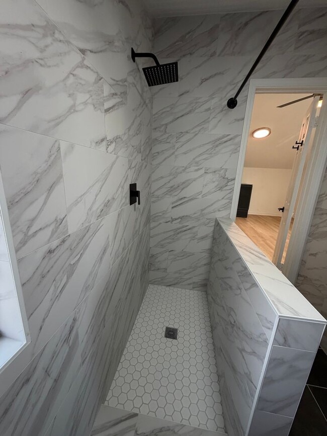 Foto del edificio - 2016 E 11th St