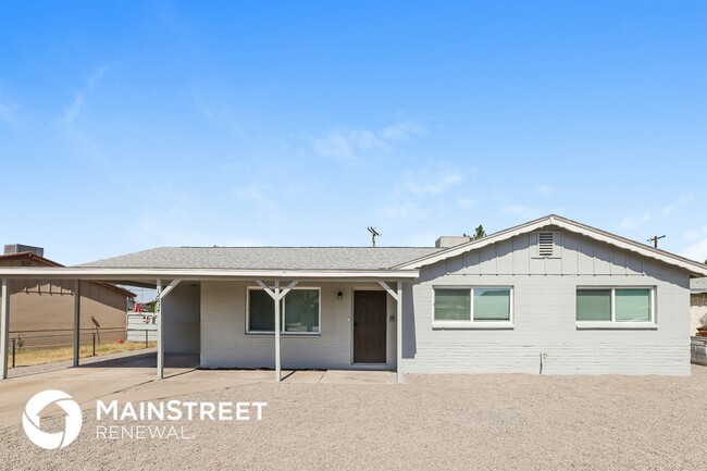 Building Photo - 12634 N 30th Ave