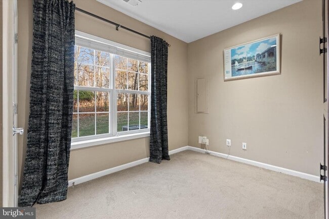 Building Photo - 42770 Keiller Terrace