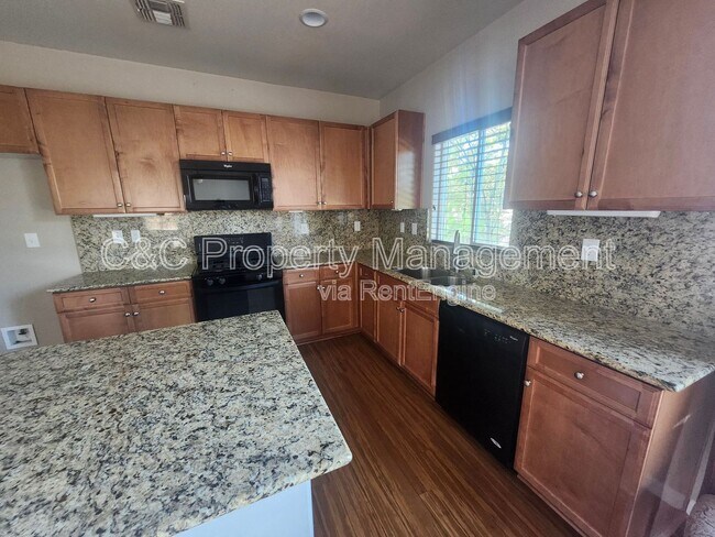 Foto del edificio - 7548 Chappelle Way