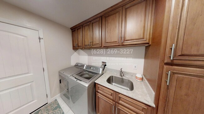 Building Photo - 331 Peyton Dr
