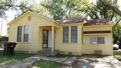 Building Photo - 106 Jewel Dr