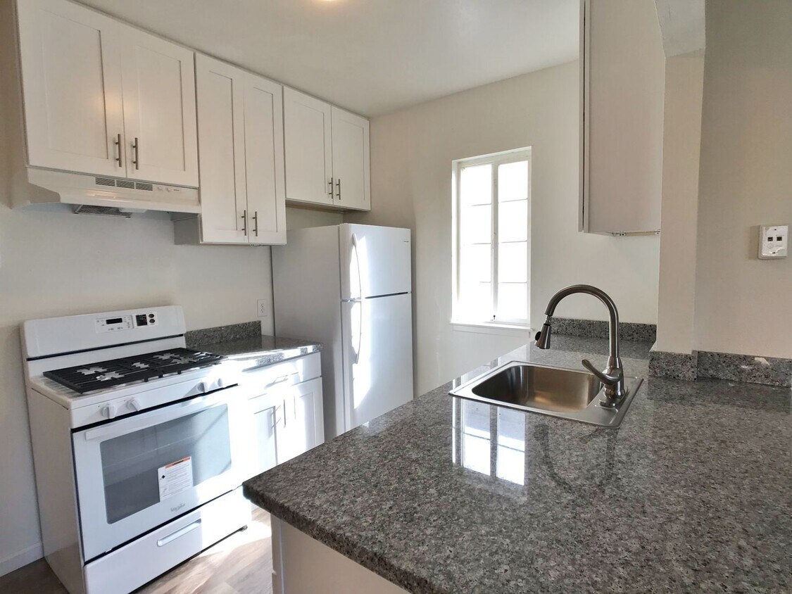 Foto principal - Advent - Low Deposit & Bright Two Bedroom ...