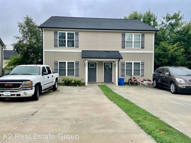 Foto del edificio - 3 br, 2.5 bath House - 905 Cedar Street