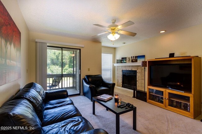 Building Photo - 10200 Belle Rive Blvd