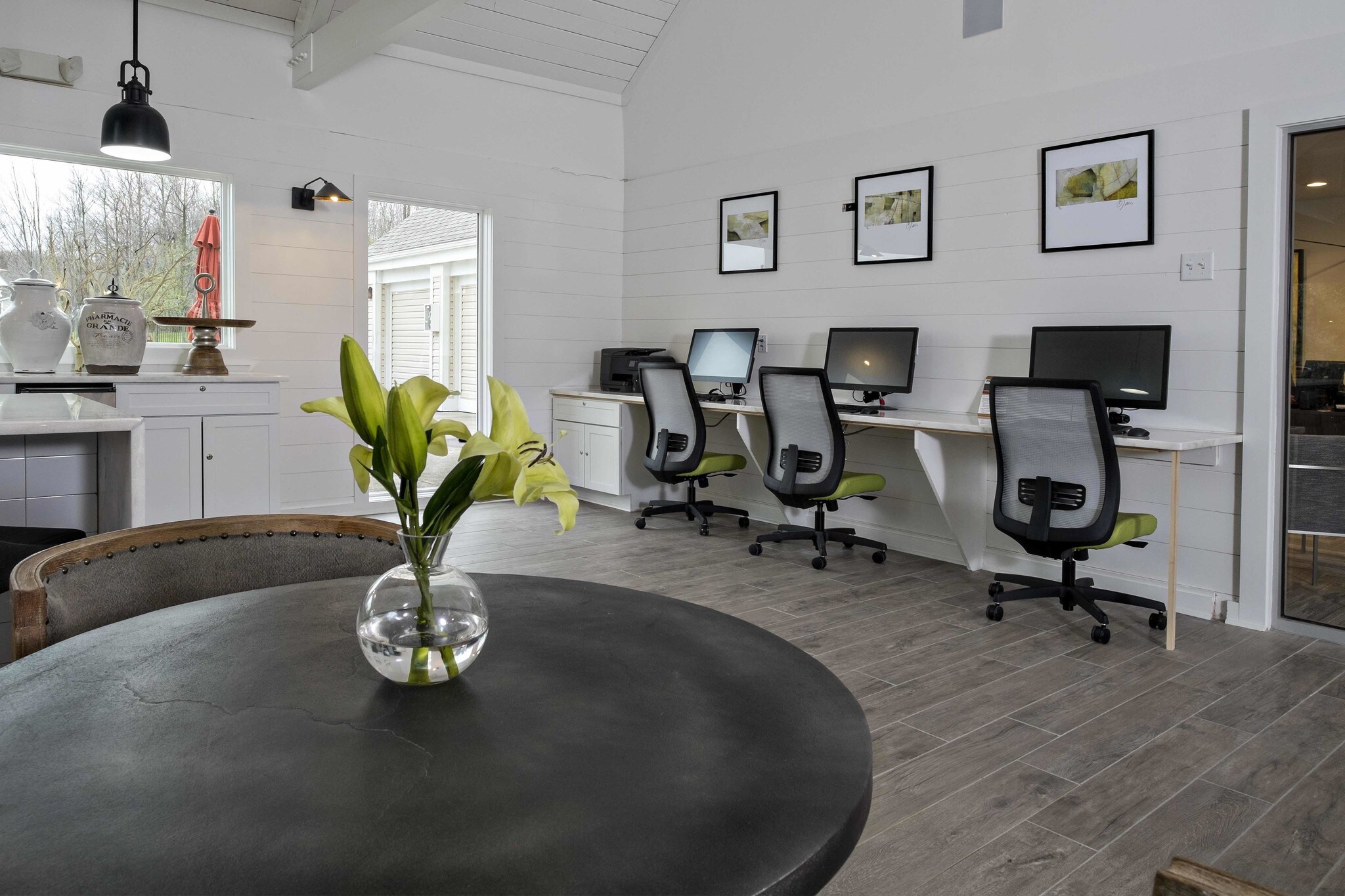 Royal Oaks Apartments – photo 5