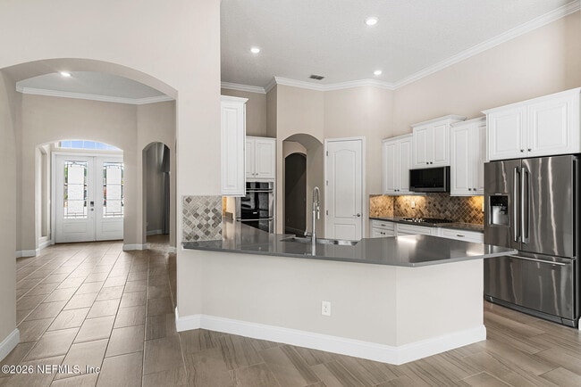 Building Photo - 126 Brasilla Ave