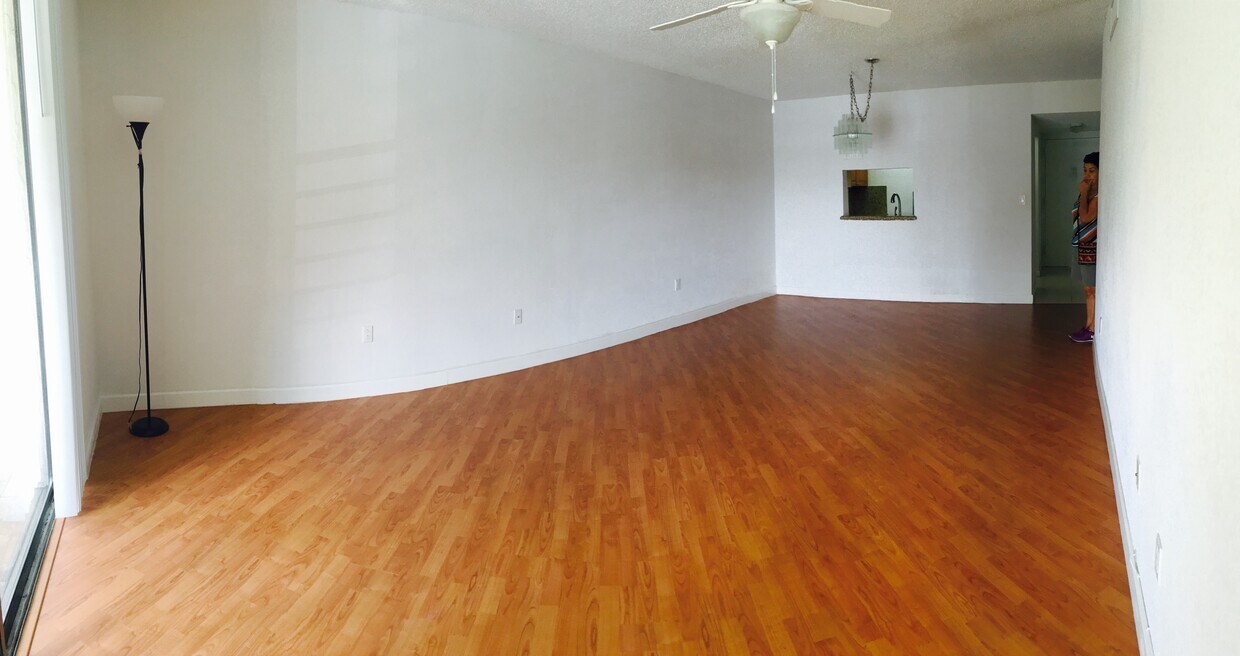 1810 N Lauderdale Ave Unit 2207, North Lauderdale, FL 33068 Condo for