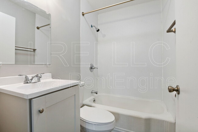 Foto del edificio - 3011 Rowan St