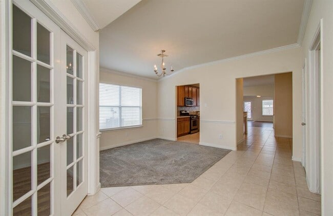 Building Photo - 8218 Wainwright Way