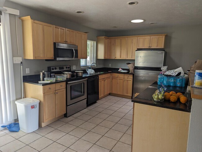 Building Photo - 5155 W Colgate Pl