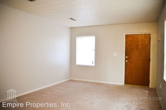 Foto del edificio - 2 br, 1 bath House - 2623-A  Mission Road