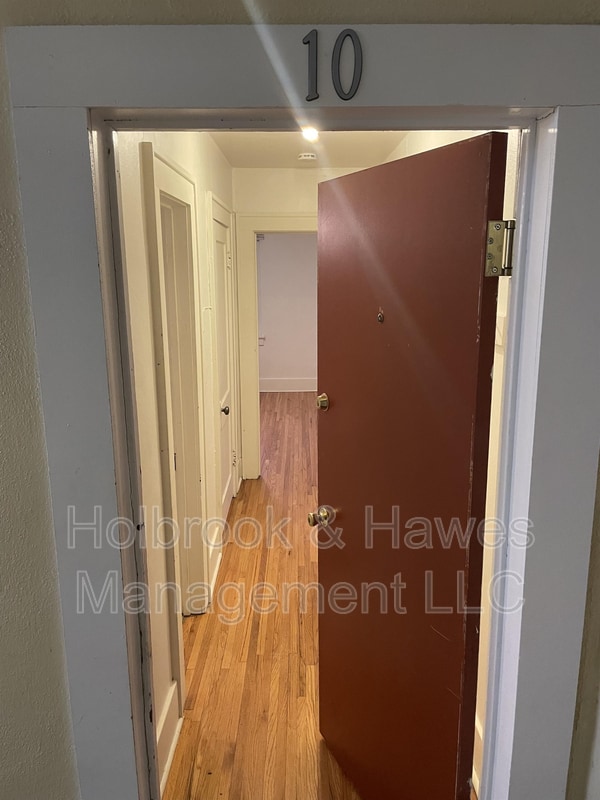 Foto del edificio - 200 E Laurel St