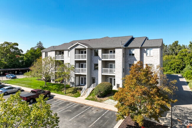 Brentwood Park Condominiunms