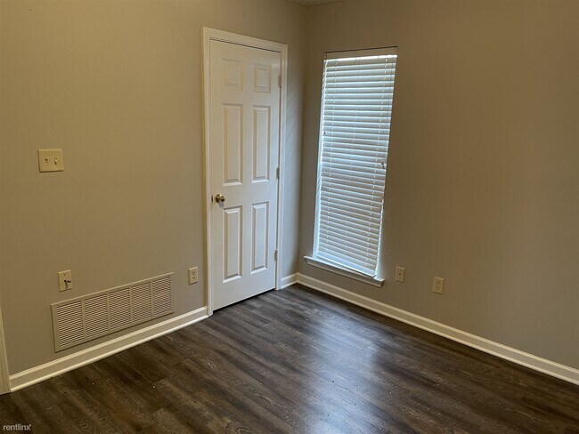 Building Photo - 3 br, 2 bath House - 2532 Boxford Ln