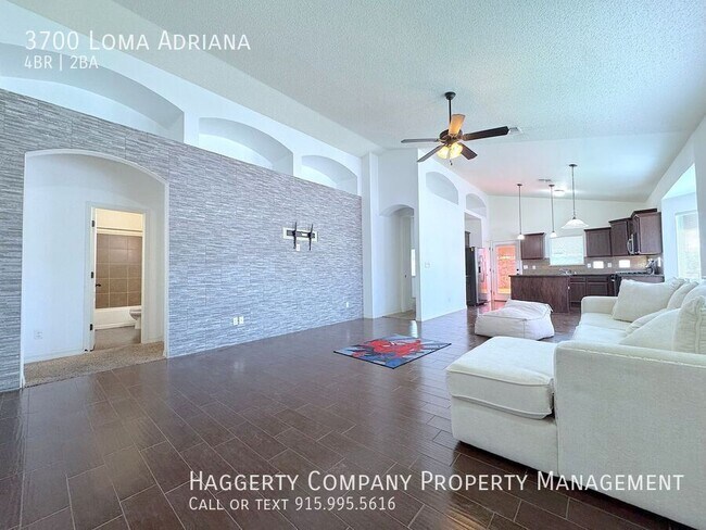 Foto del edificio - 3700 Loma Adriana