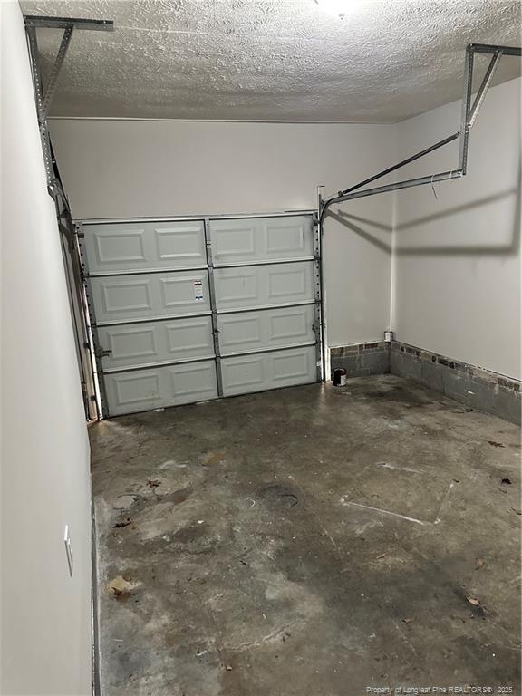 Foto del edificio - 6839 Candlewood Dr