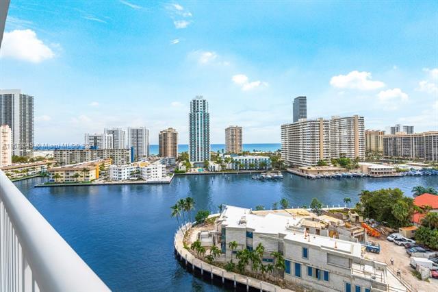 Foto del edificio - 137 Golden Isles Dr
