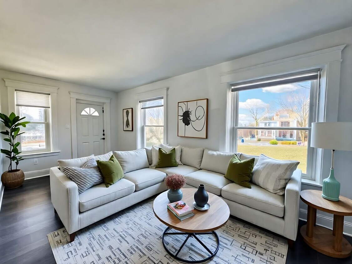 Foto principal - 2710 Woodlawn St