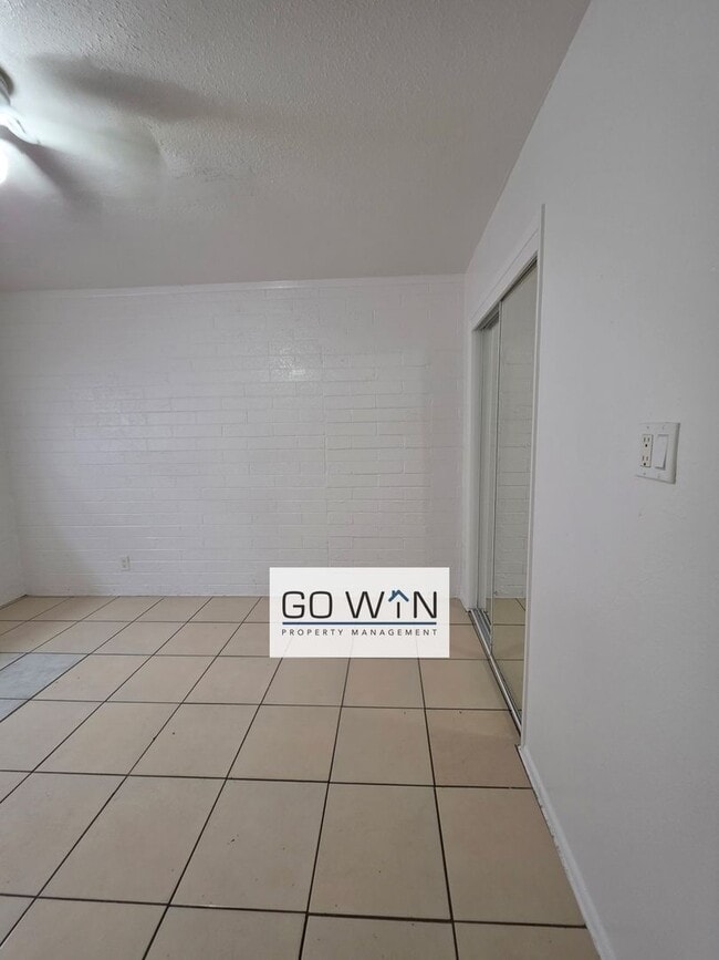 Photo - 9837 N 11th Ave Apartment