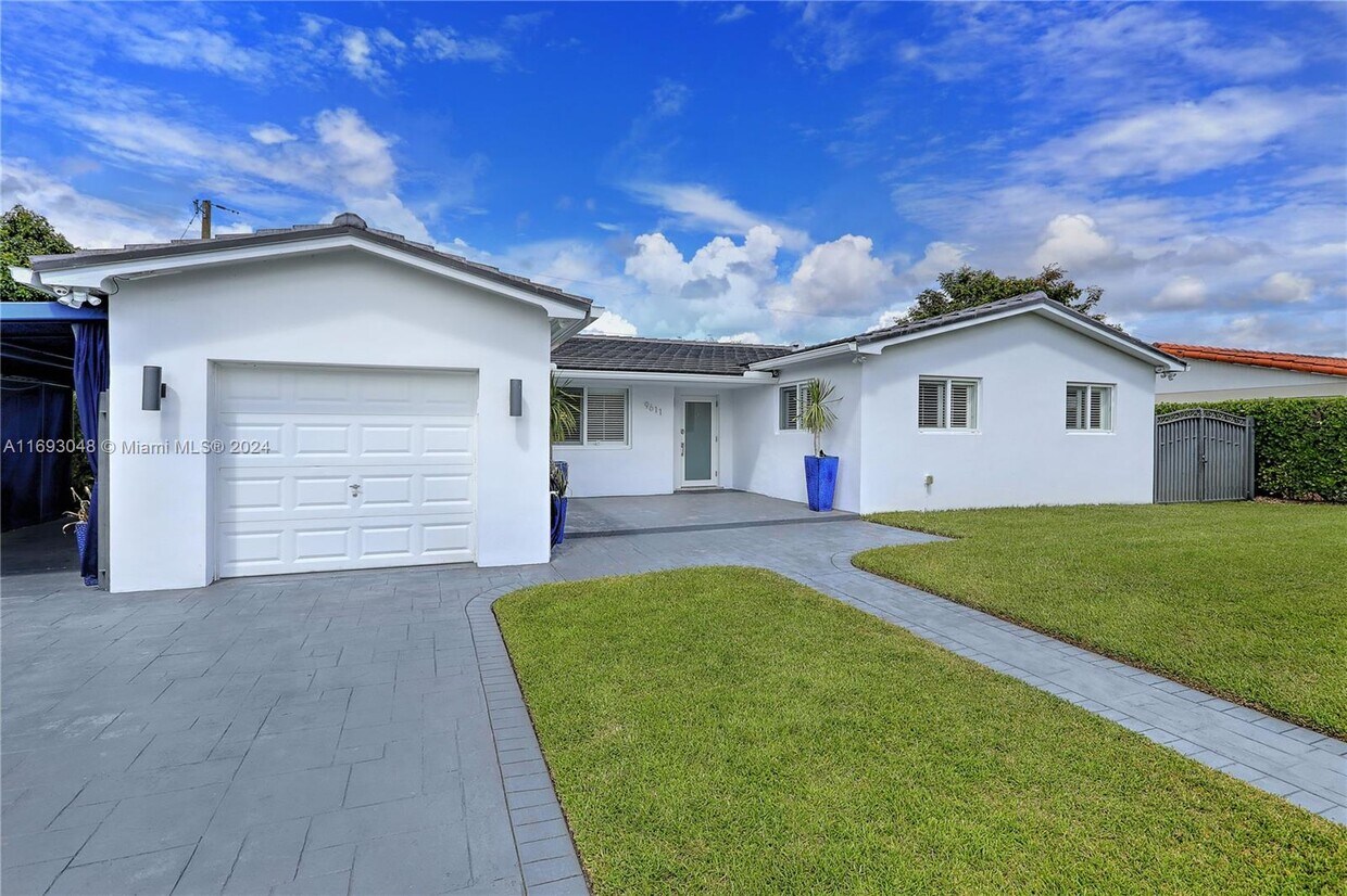 Photo - 9611 SW 59th Ter