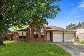 Building Photo - 19411 Stamford Dr
