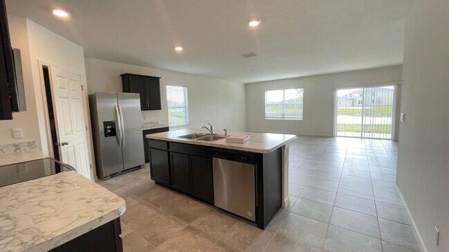 Foto del edificio - 978 SW Longfellow Rd