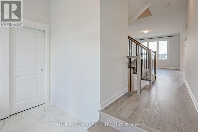 Building Photo - 226 Elsie MacGill Walk