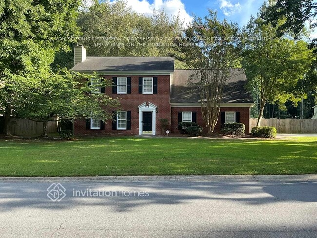 Building Photo - 2880 Park Chase Dr
