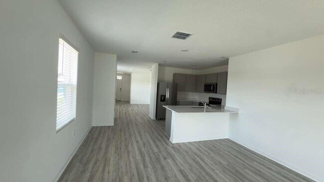 Foto del edificio - 3270 Partington Blvd