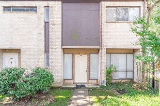 Building Photo - 8315 Augustine Dr
