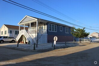 Building Photo - 128 W Osprey Way