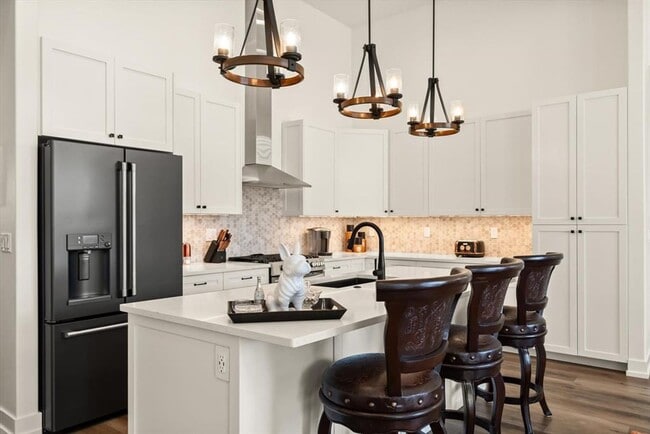Building Photo - Stunning Kalispell Home