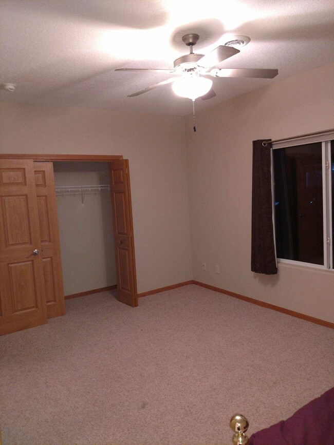 Building Photo - 2627 Orchard Dr