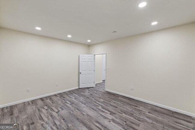 Building Photo - 160 Janney Cir