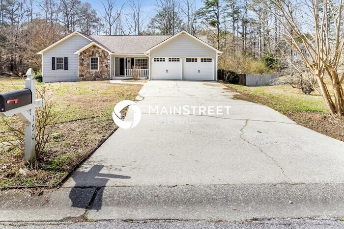 Foto principal - 3 Bedroom Pet-Friendly Home in Acworth, GA...