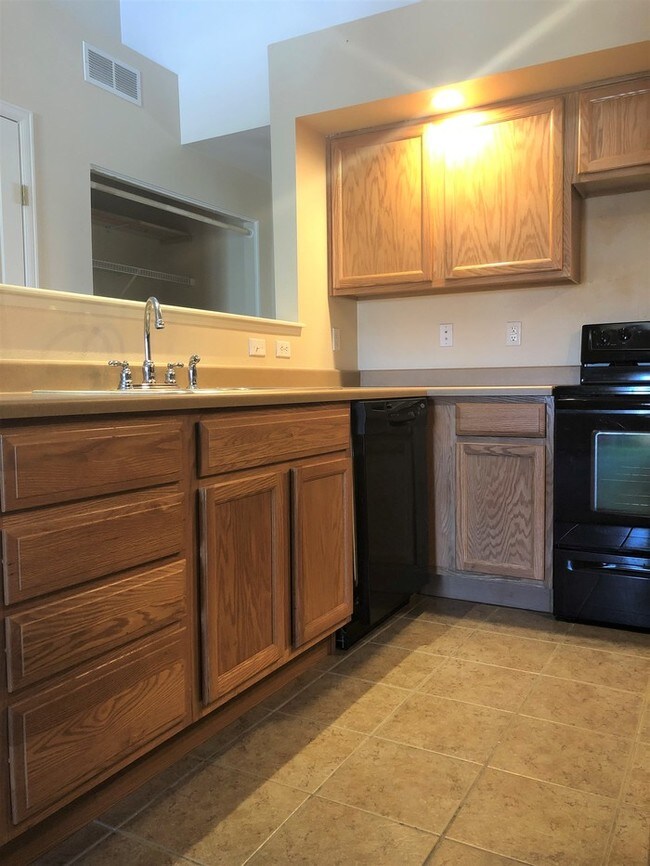 Beautiful Condo in Aurora Condo for Rent in Aurora, CO