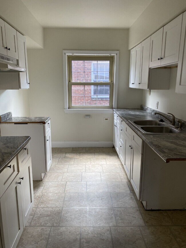 Building Photo - 3614 Lynnfield Rd