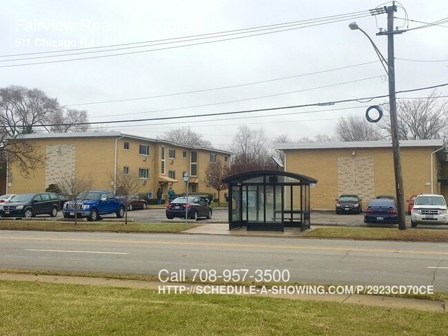 Building Photo - 511 Chicago Rd