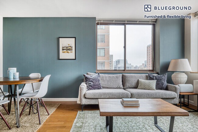 Building Photo - 189 W 89th St
