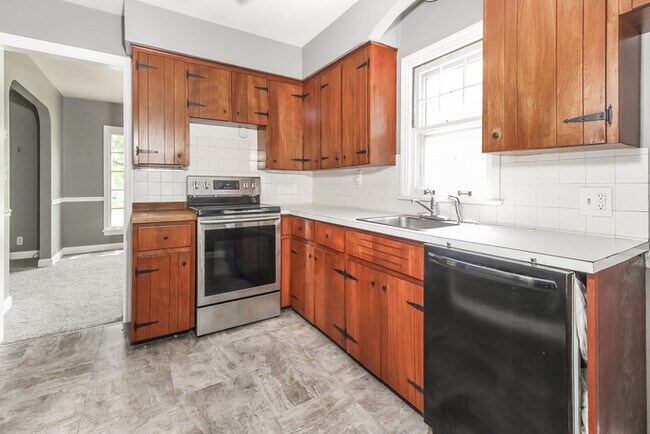 Foto del edificio - 6904 Glenwood Ave