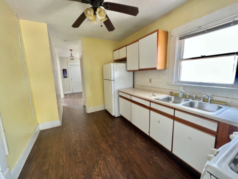 Primary Photo - 2 16th St SW