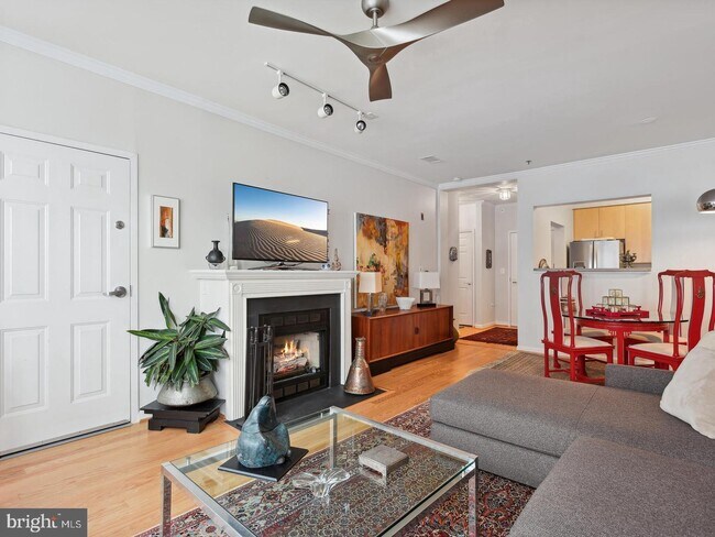 Foto del edificio - 1851 Stratford Park Pl