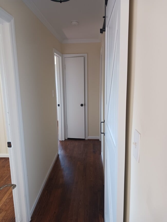 Foto del edificio - 7992 Lester Rd