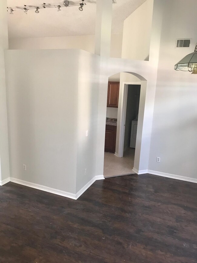 Building Photo - 12107 Bellsworth Way