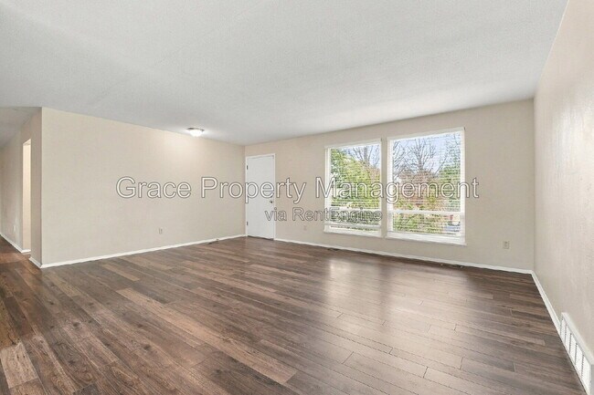 Foto del edificio - 11565 Monroe St