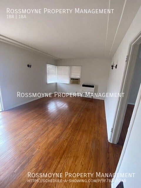 Foto del edificio - 1 BR, 1 BA stand alone unit in complex clo...